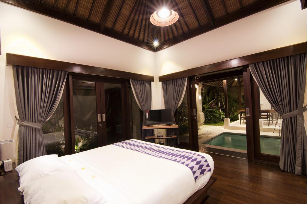 Villa Puspa Tanah Lot  Phòng bức ảnh